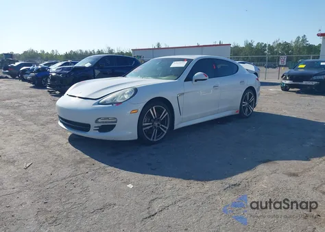 2013 Porsche Panamera 4 z USA, uszkodzony, nr VIN WP0AA2A7XDL014047